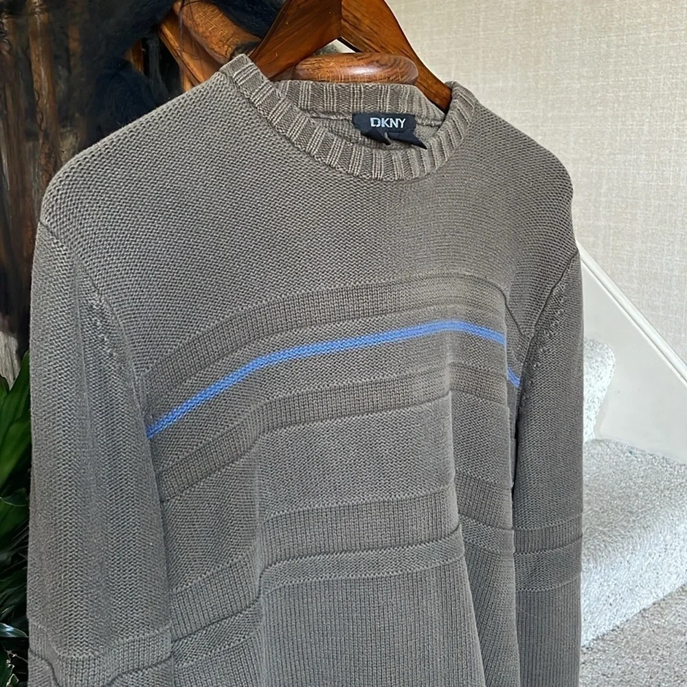 DKNY Vintage Fall Green Sweater with Blue Accent